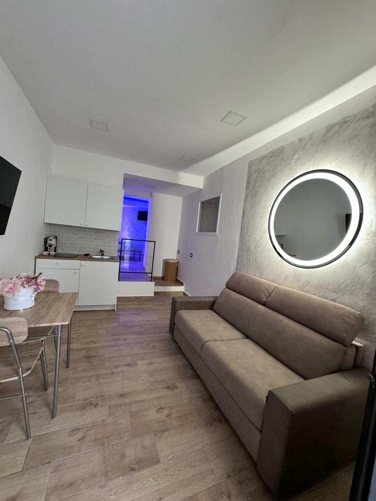 Anita S Home Napoli Bagian luar foto