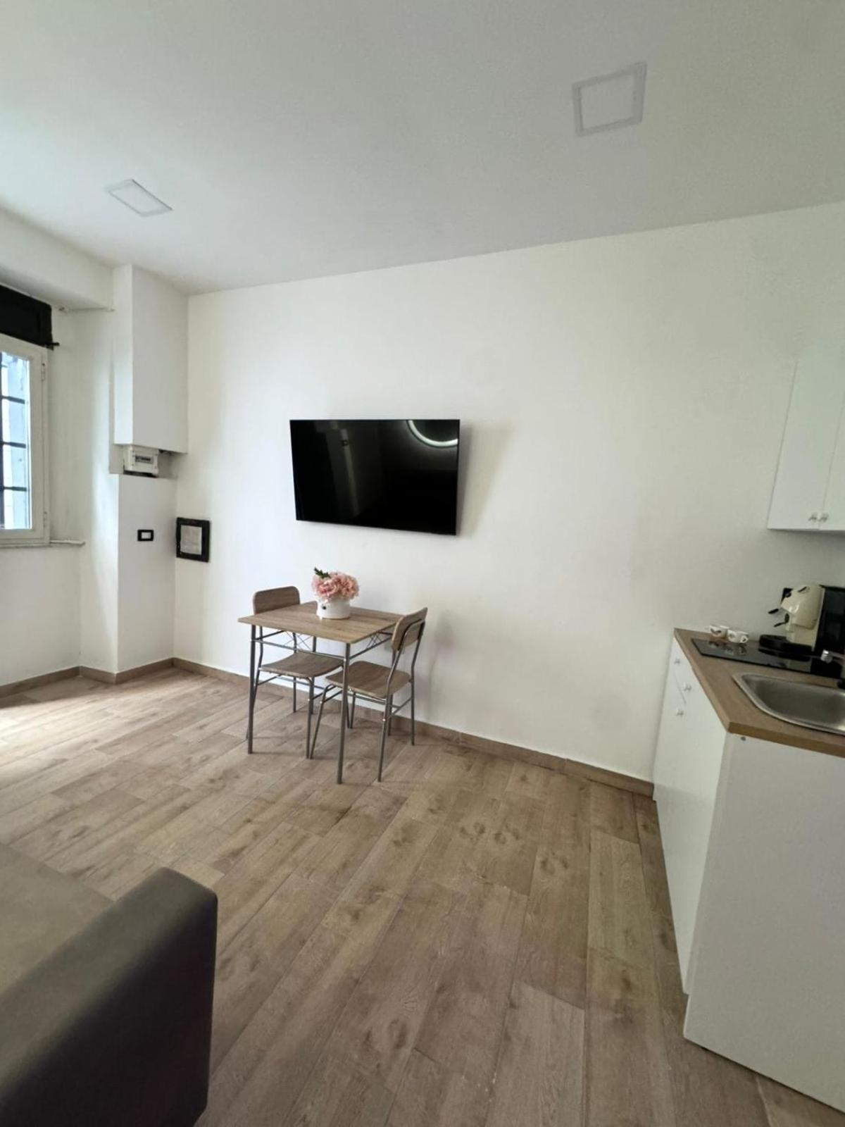 Anita S Home Napoli Bagian luar foto
